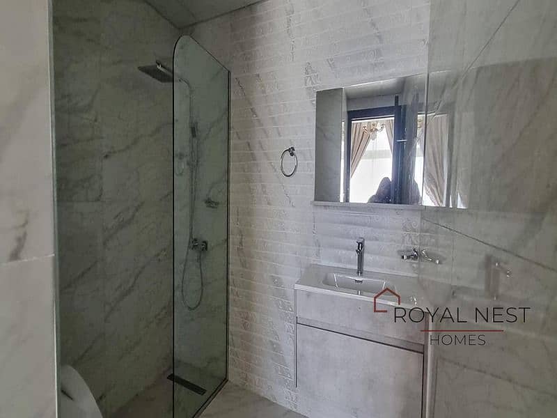 Fully Furnished | Spacious Living | Middle Floor - Image 8