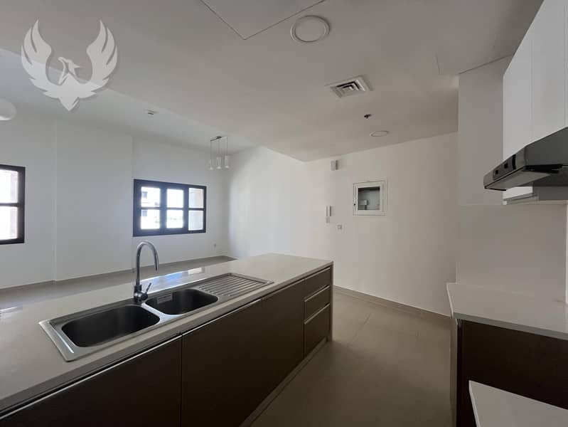 Community Facing | Unfurnished | Vacant