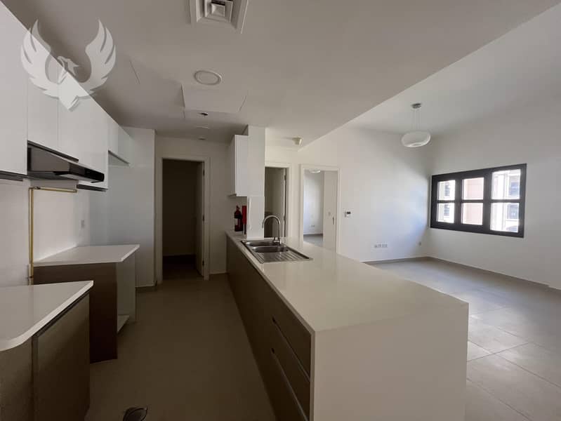 Community Facing | Unfurnished | Vacant