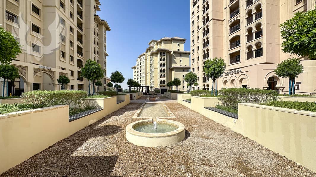 Community Facing | Unfurnished | Vacant - Image 12