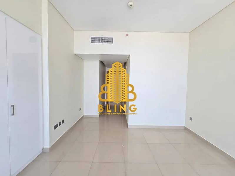 4 799336482-1066x800. jpg