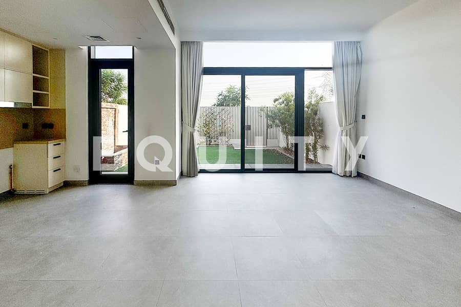 Landscaped | Single Row | Flexible Cheques - Image 10