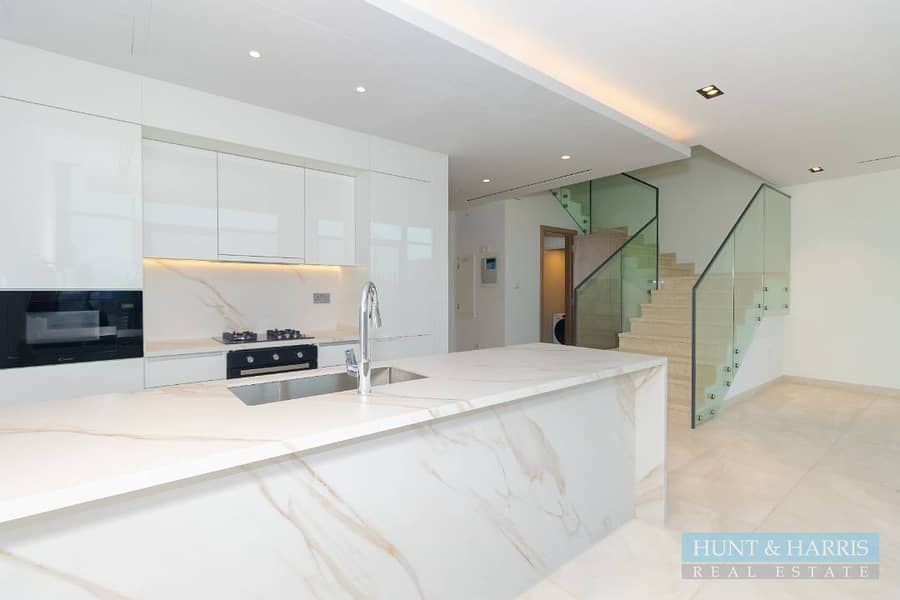 2 Bedroom Townhouse for Rent in Marjan Island - Corner Unit - Image 4