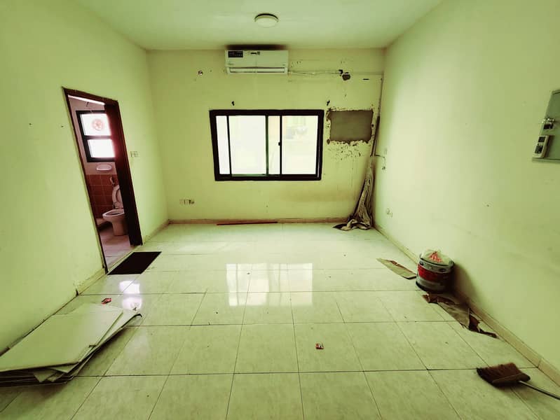 No deposit luxury big studio separate kitchen only 22k