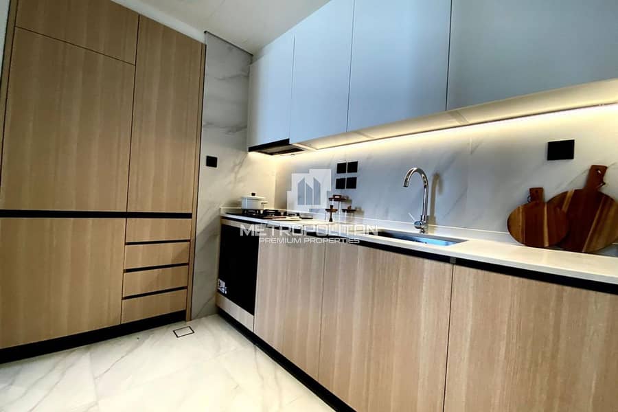 Corner Unit | Furnished | High Floor - Image 5