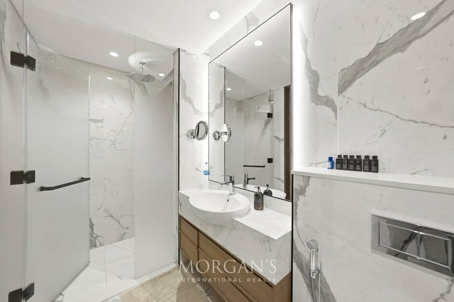 Fully-Furnished | Upgraded | Burj Khalifa View - Image 22