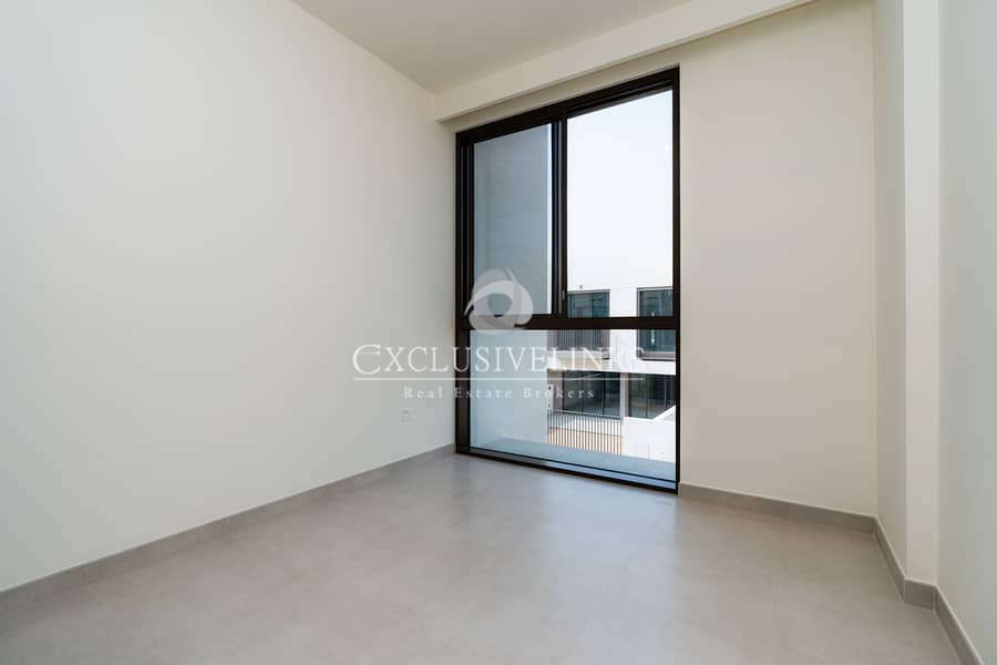 Available I Amasing Location I Across Pool - Image 22