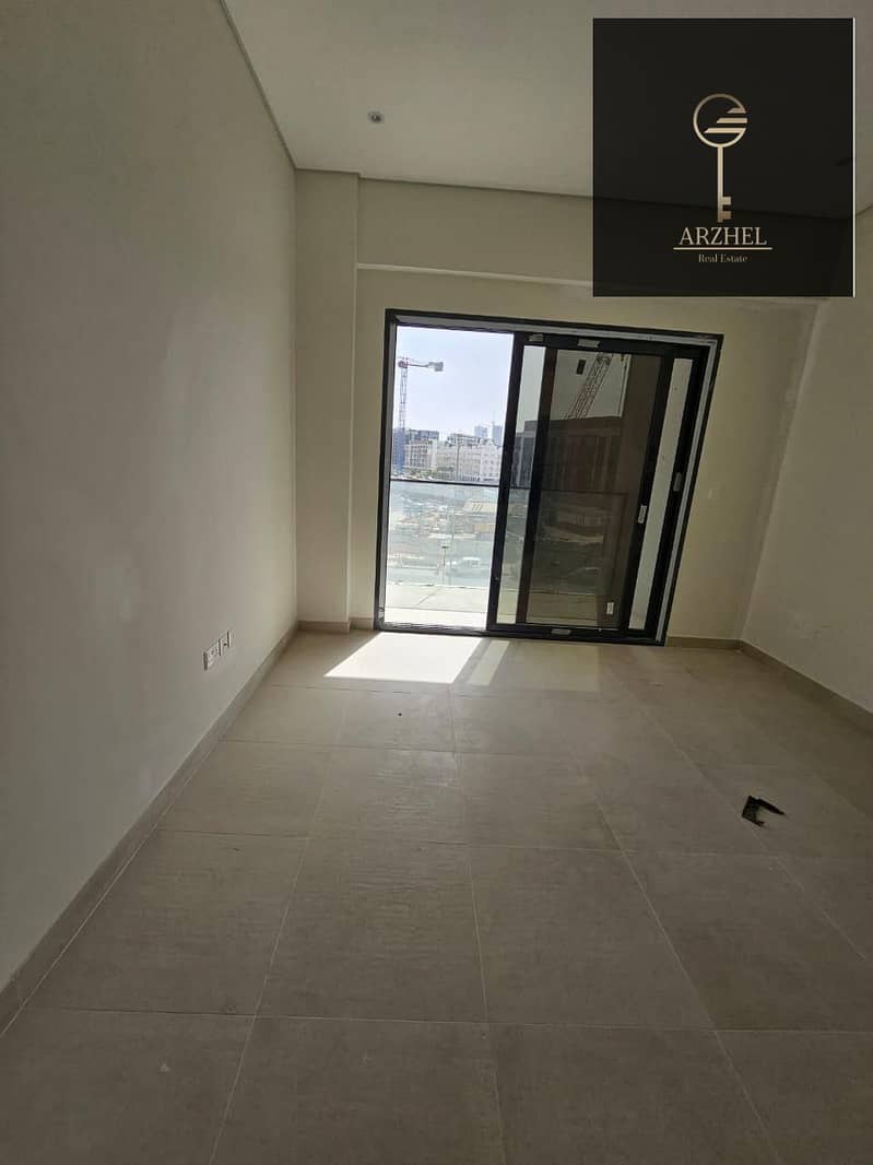 unfurnished | ready to move | pool view|