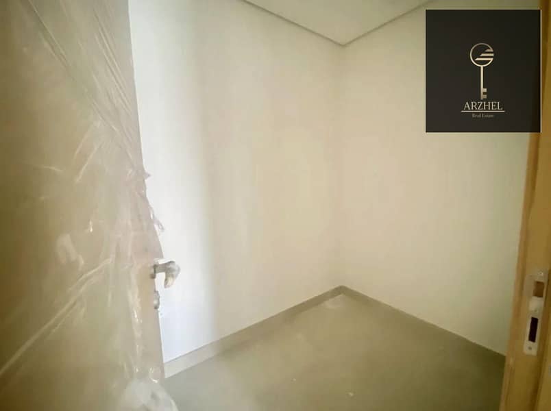 unfurnished | ready to move | pool view| - Image 7