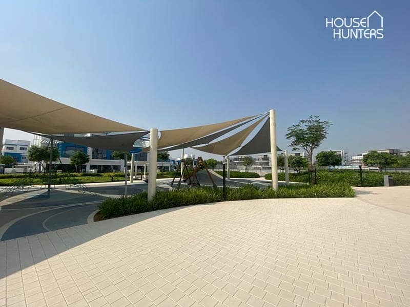 Stylish 4 Bed Villa | Santorini | 1 to 6 Cheques - Image 14