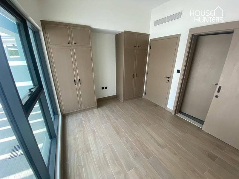 Stylish 4 Bed Villa | Santorini | 1 to 6 Cheques - Image 22