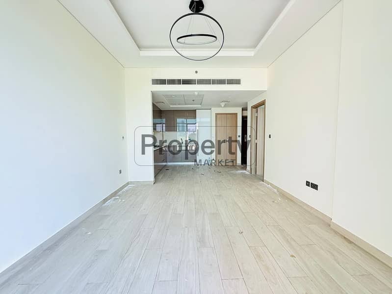 Prime Location | Terrace | Dubai Skyline View
