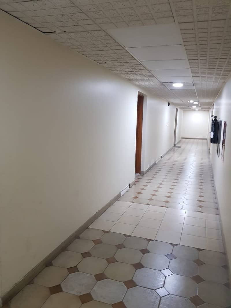 No Commision- Office fo rent in Karama