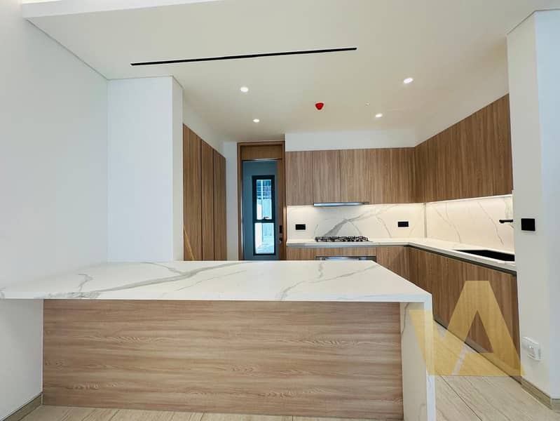 Luxurious Finish | Vacant | Private Pool - Image 6