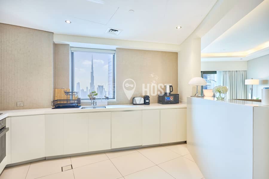 Burj Khalifa View | High-Floor | Upgraded 3Bed Apt - Image 10