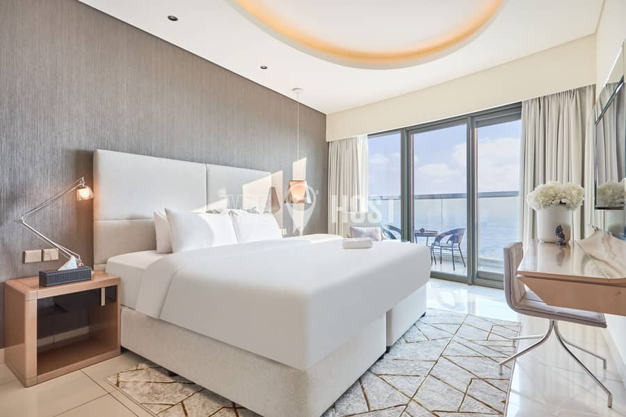 Burj Khalifa View | High-Floor | Upgraded 3Bed Apt - Image 12