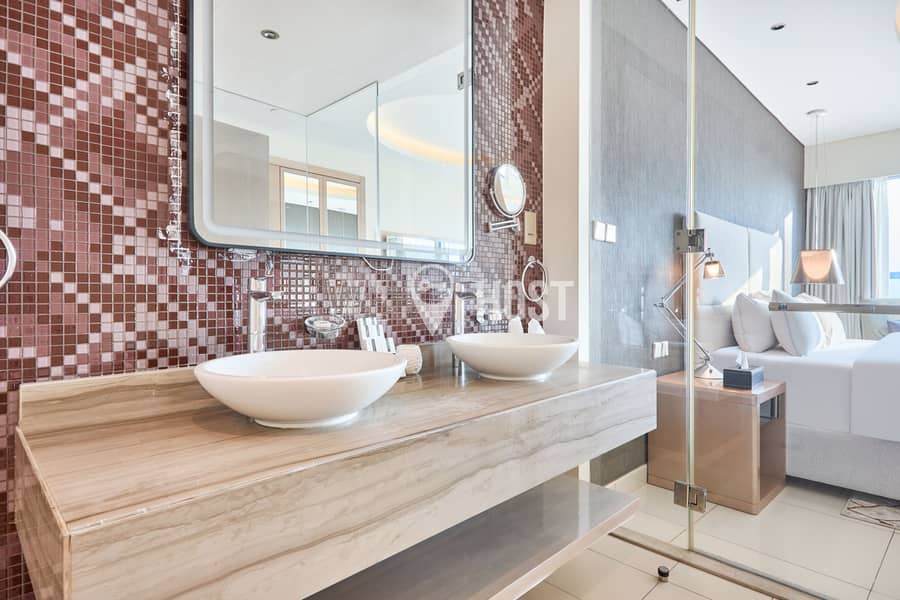 Burj Khalifa View | High-Floor | Upgraded 3Bed Apt - Image 16