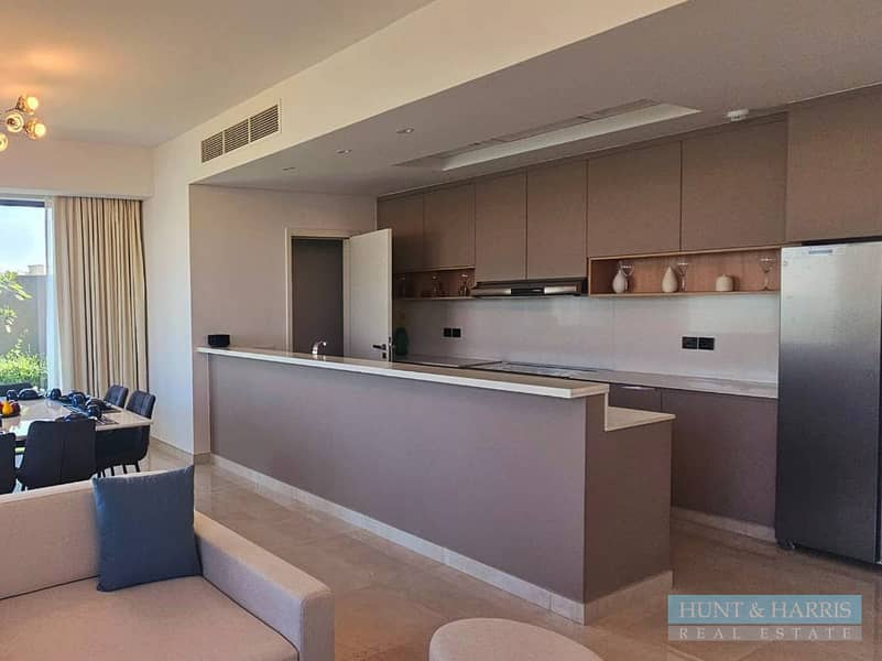 2 Bedroom for Sale in Falcon Island Al Hamra Village - Image 2