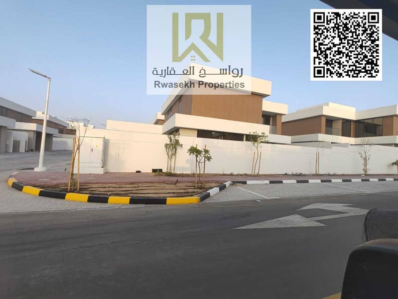 18 WhatsApp Image 2025-11-03 at 11.55. 13 (1). jpeg