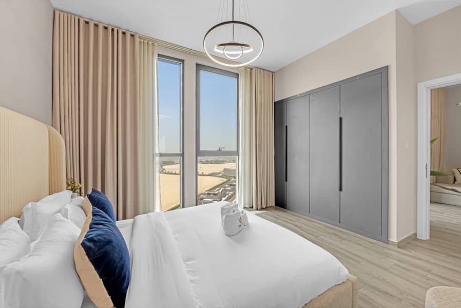 Elegant 2BR Mesk 1 Apt with Stunning Urban Views