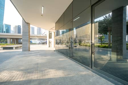 Shop for Rent in Business Bay, Dubai - Shell and Core | 57 kW Power Load | DED License