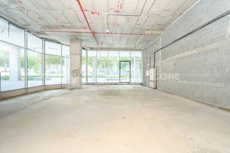 Shop for Rent in Business Bay, Dubai - Shell and Core | 85 kW Power Load | DED License