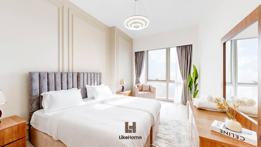 3 1-Downtown-Grande-Signature-6611-Living-Room (13). jpg