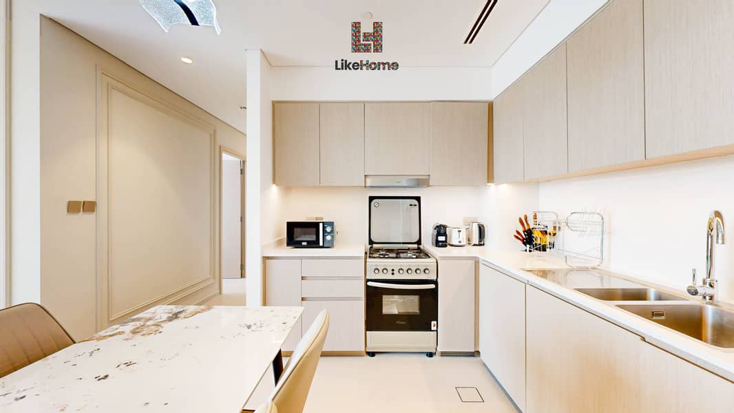 10 3-Downtown-Grande-Signature-6611-Living-Room (4). jpg