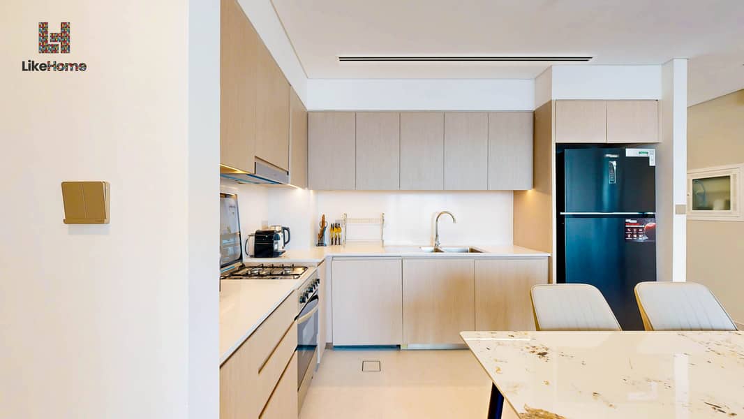 16 8-Downtown-Grande-Signature-6611-Living-Room (5). jpg