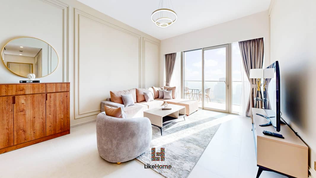 28 15-Downtown-Grande-Signature-6611-Living-Room (1). jpg