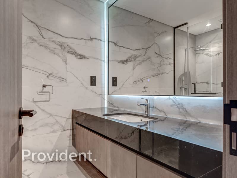 Best Price | Vacant | Brand New | Skyline View - Image 11