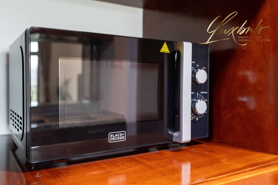 Lake View I Furnished I Bills Included - Image 26