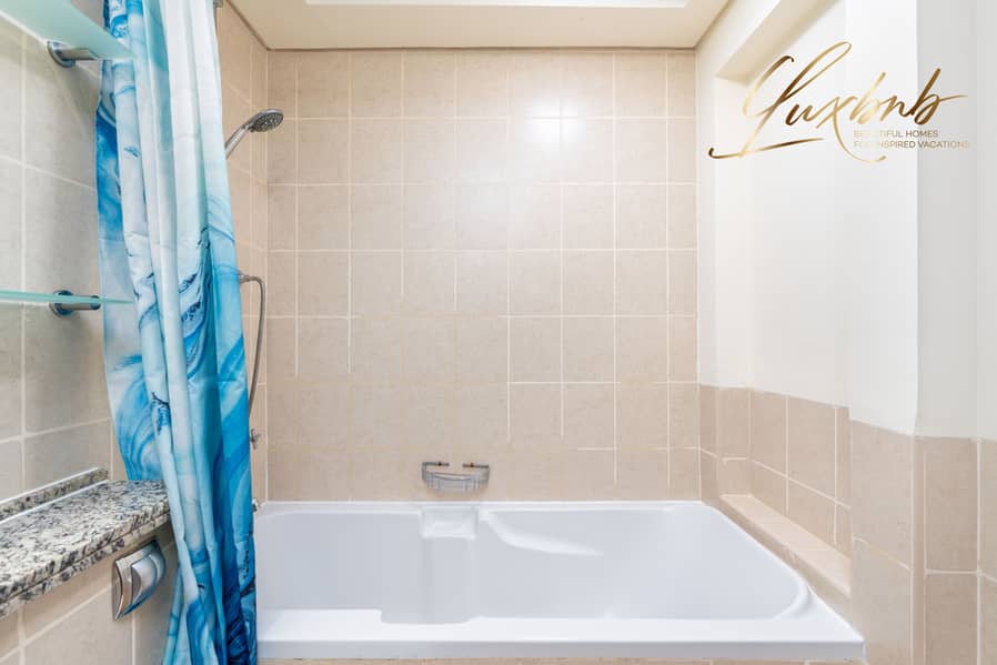 Lake View I Furnished I Bills Included - Image 30