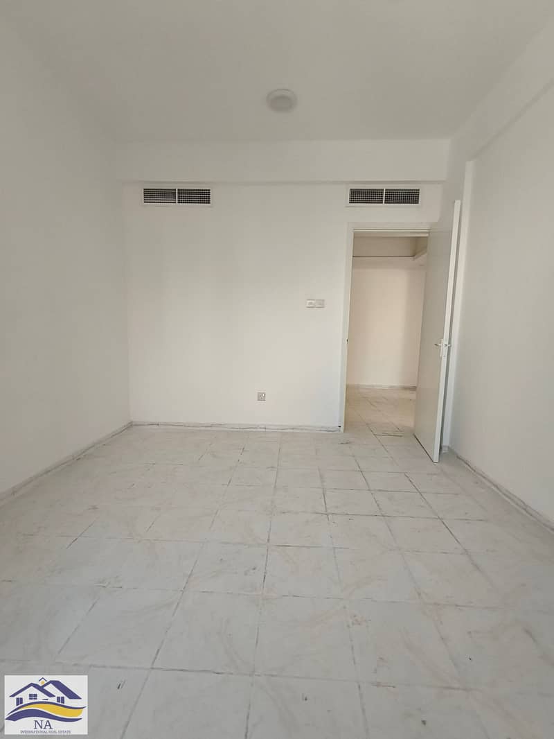 8 1000695780. jpg