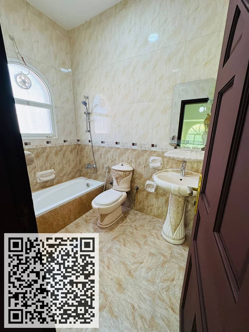 13 f61af180-eedd-4180-9fdd-ab4697055471. jpg