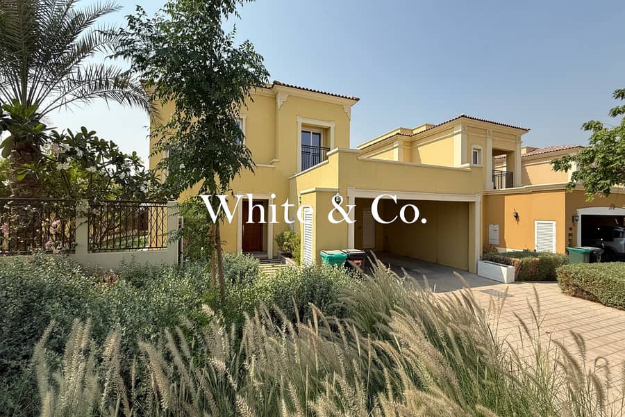 Vacant Now | Landscaped | Corner Unit Vacant Now | Landscaped | Corner Unit