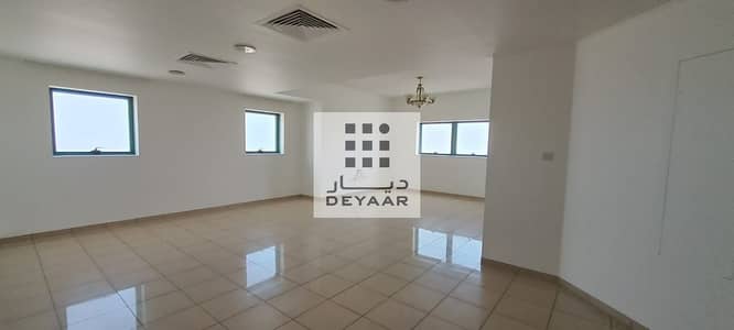 3 Bedroom Apartment for Rent in Fujairah Tower, Fujairah - Huge 3 bed with balcony | 1 month free