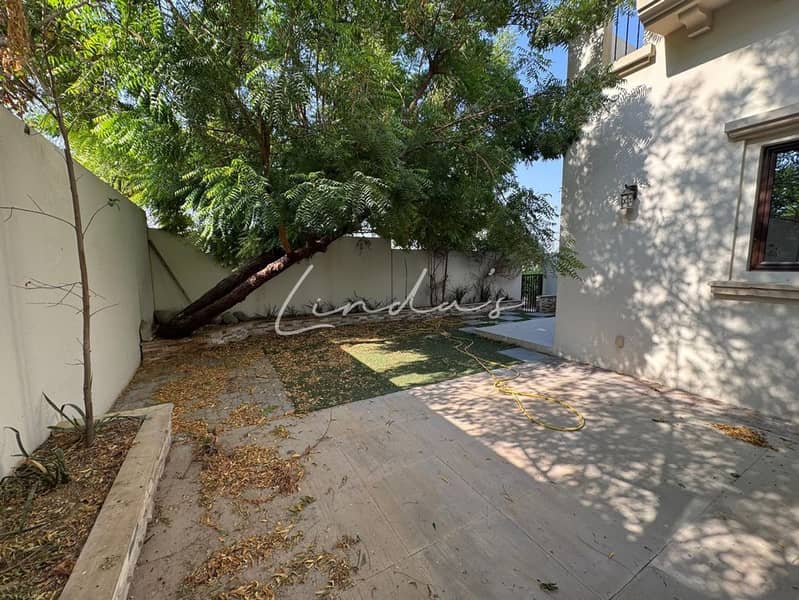 Single row | Spacious | Family community |Vacant