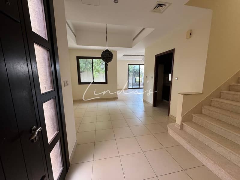 Single row | Spacious | Family community |Vacant - Image 6