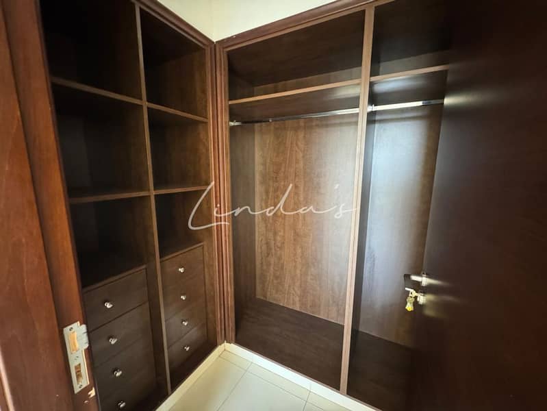 Single row | Spacious | Family community |Vacant - Image 18