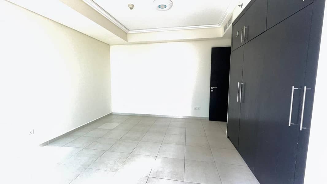 3 BEDROOM+MAID ROOM / BALCONY / VACANT NOW - Image 9