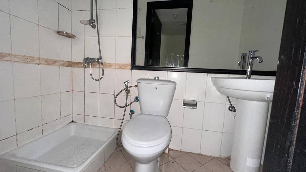 3 BEDROOM+MAID ROOM / BALCONY / VACANT NOW - Image 15