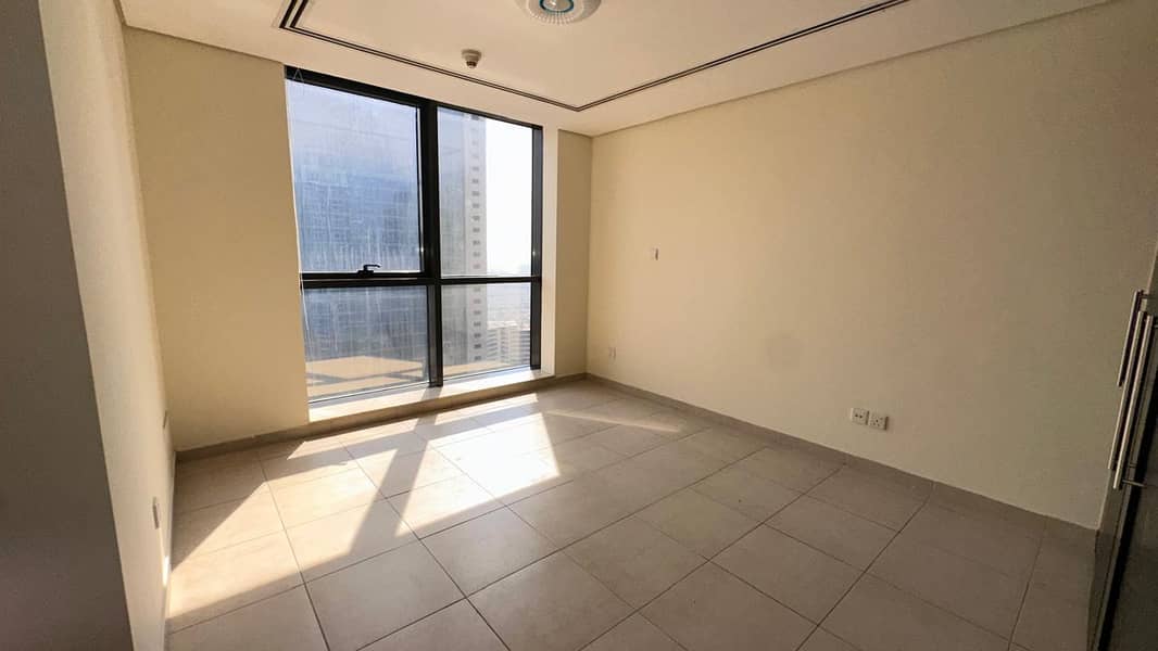 3 BEDROOM+MAID ROOM / BALCONY / VACANT NOW - Image 18
