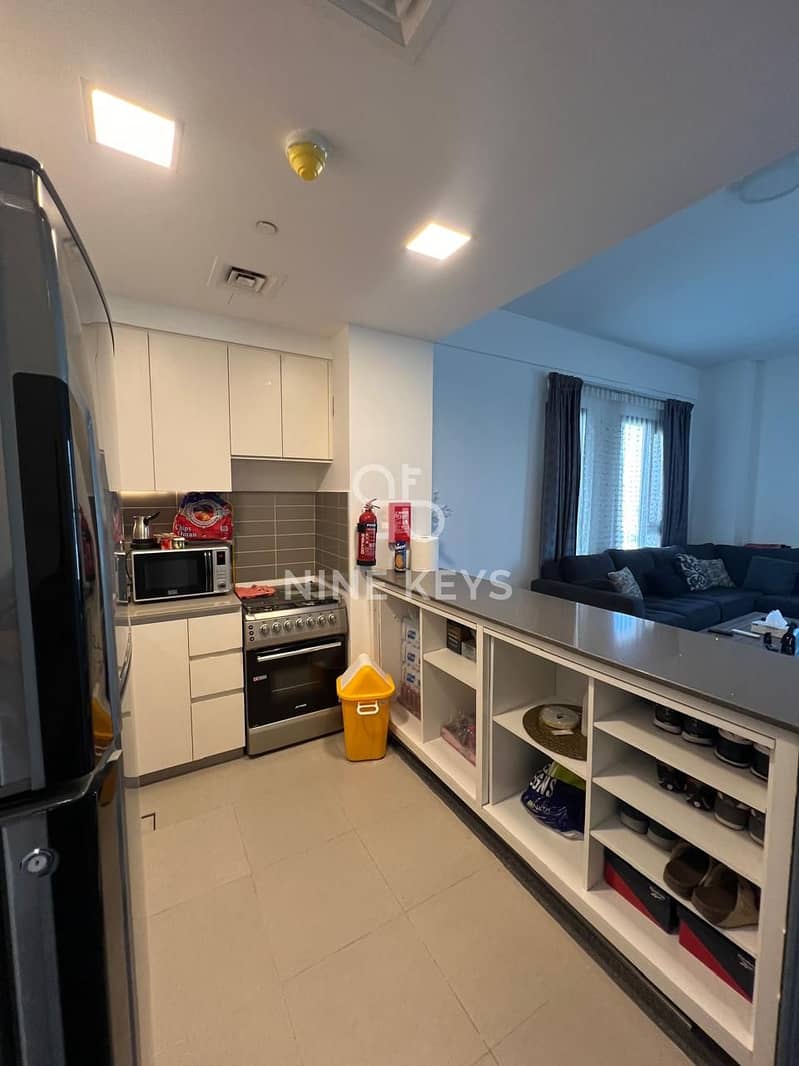 Fully Furnished | Modern Comfort | Vibrant Community Living - Image 7