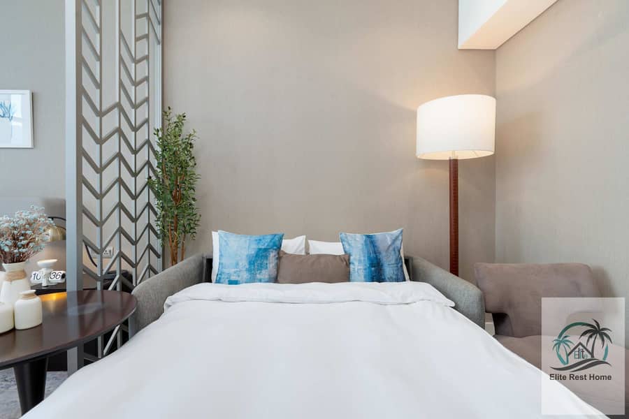 Winter Deal | Canal & Pool View | Near Dubai Mall - Image 11