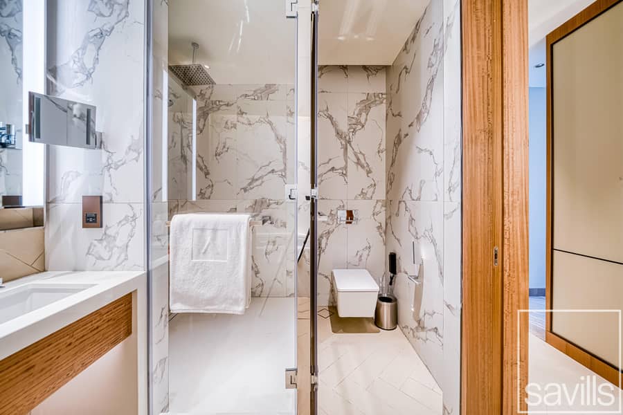 High Floor | Vacant | Burj Khalifa view - Image 20