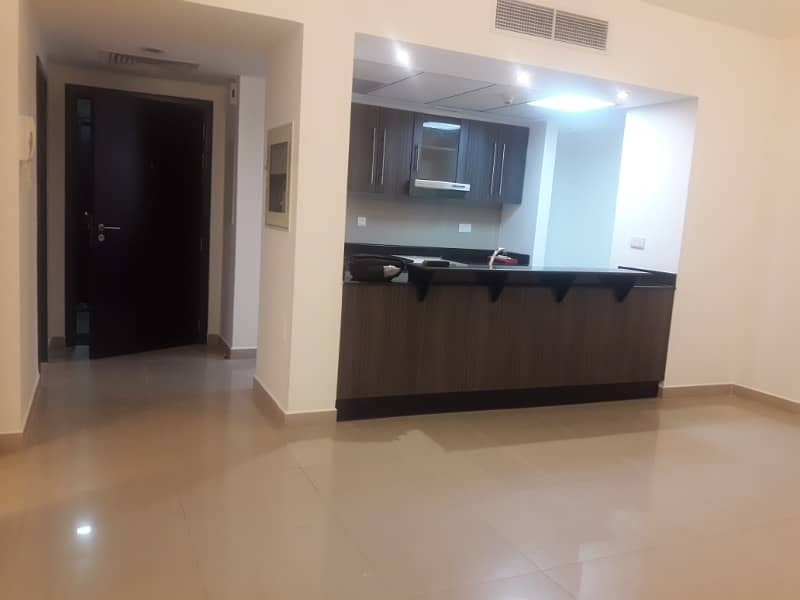 nice 1br in al Reef 1 in good condition