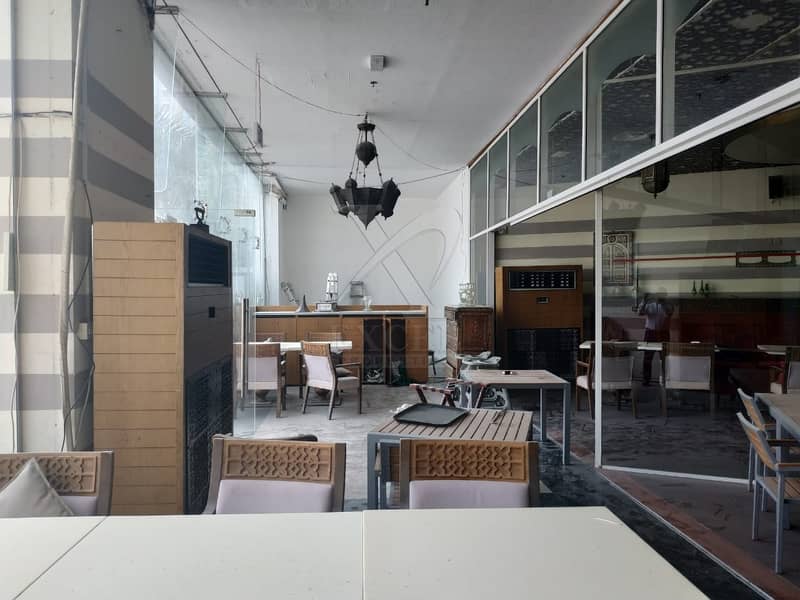 Retail Shop godd for Restaurant in Dubai Marina Retail Shop godd for Restaurant in Dubai Marina
