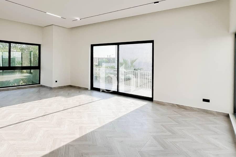 2 Adjacent | Spacious | 4 and 5 Bedroom Villas