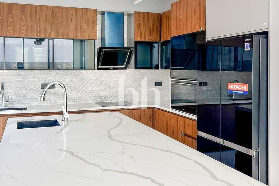 2 Adjacent | Spacious | 4 and 5 Bedroom Villas - Image 15